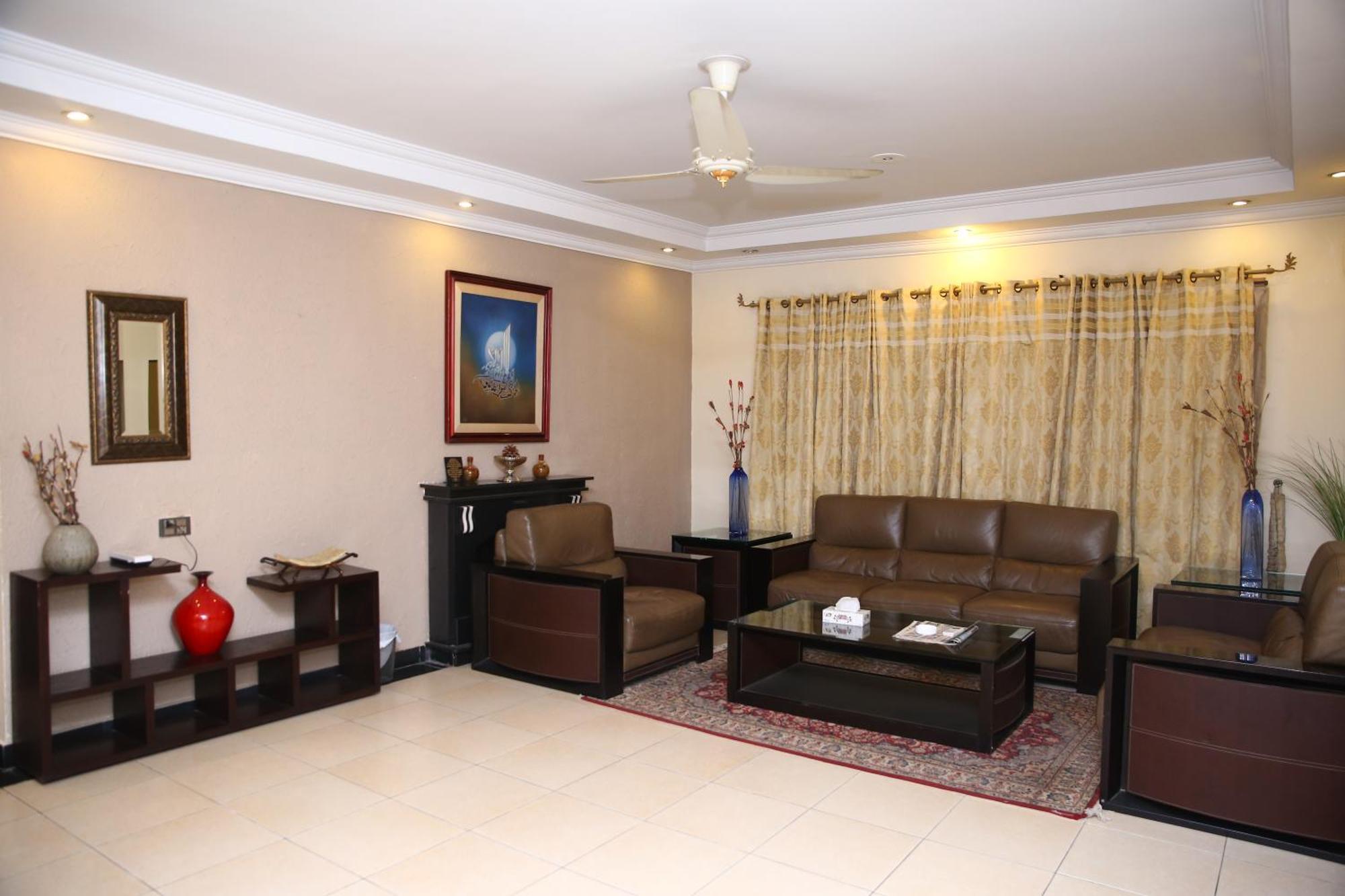 Safari Club 3 Bahria Town Hotel Rawalpindi Eksteriør billede