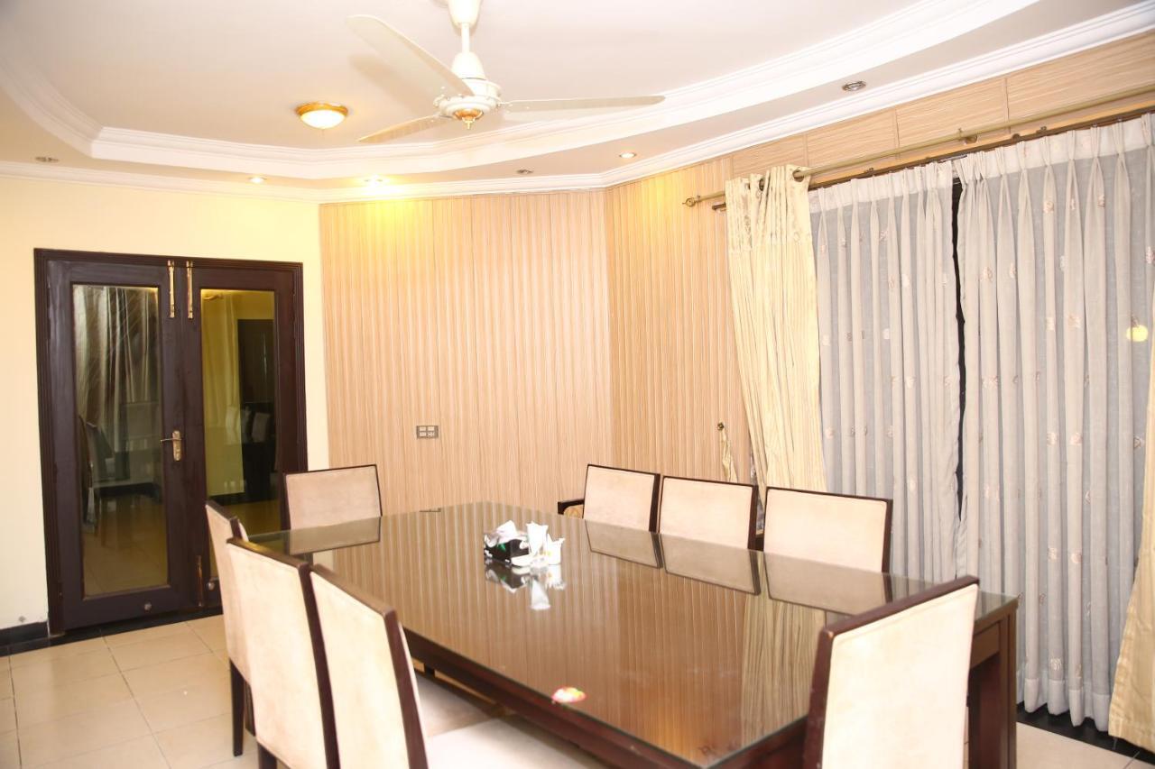 Safari Club 3 Bahria Town Hotel Rawalpindi Eksteriør billede
